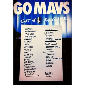 Setlist photo from Pearl Jam - American Airlines Center, Dallas, TX, USA - 15. Nov 2013